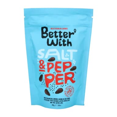 Almonds with pepper and sea salt SALT AND PEPPER