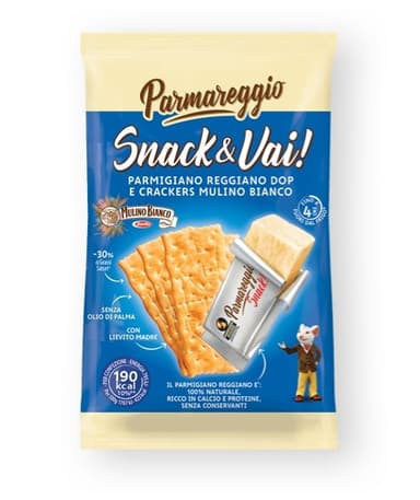 Hard cheese snack PARMIGIANO Snack and go, with crackers, 45g
