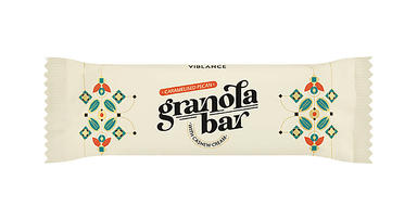 Granolos batonėlis su pekaninėmis karijomis ir anakardžių kremu