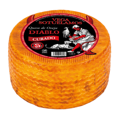 Sheep cheese EL DIABLO CURADO, aged 3-4 months.