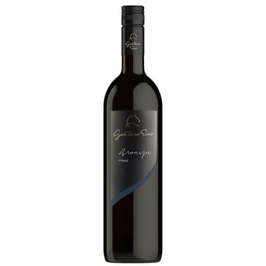 Vynas GINTARO SINO aronijų, pusiau saldus 12 %, 0,75 l