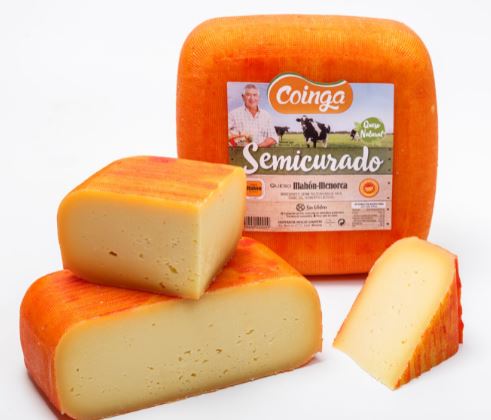 Semi-hard cheese COINGA Mahon - Menorca, 33%, 900 g