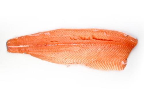 Salmon fillets, skin on, fresh, kg 1,4+