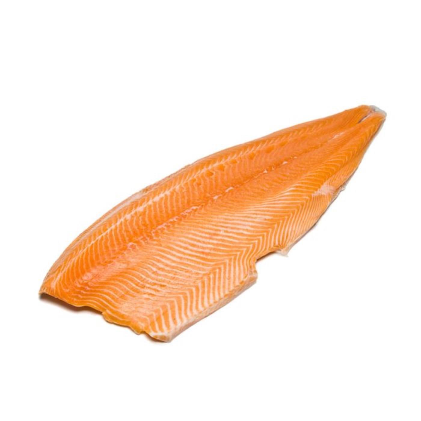 Salmon fillets, chilled, skin on, vacuumized, bones, A-Trim, 1,4+kg.