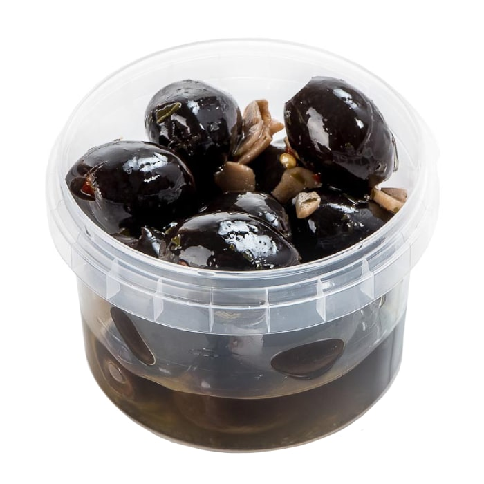 Marinated olives in oil