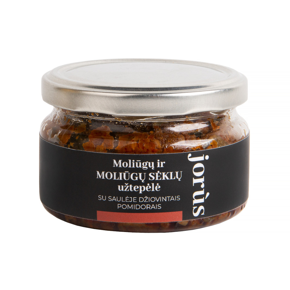 Moliūgų ir moliūgų sėklų užtepėlė su saulėje džiovintais pomidorais