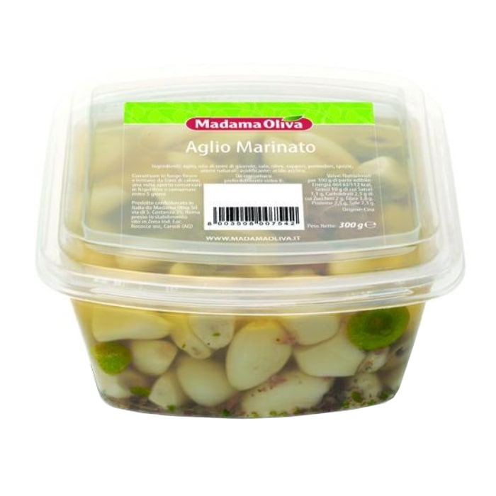 Marinated garlic in oil