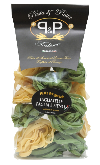 Tagliatelle pasta with spinach