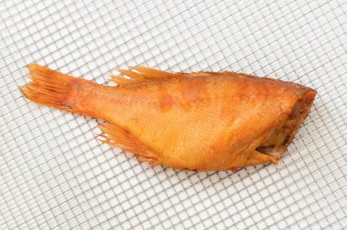 FS Hot smoked sea bass, head off, kg