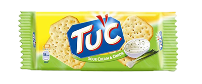 TUC SOUR CREAM & ONION flavored crackers, 100 g