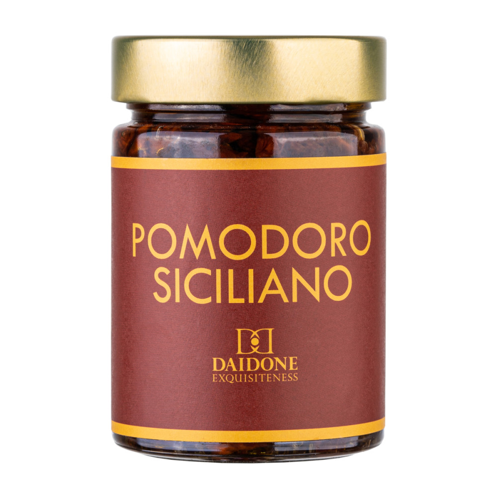 Sicilian dried tomatoes in oil with spices