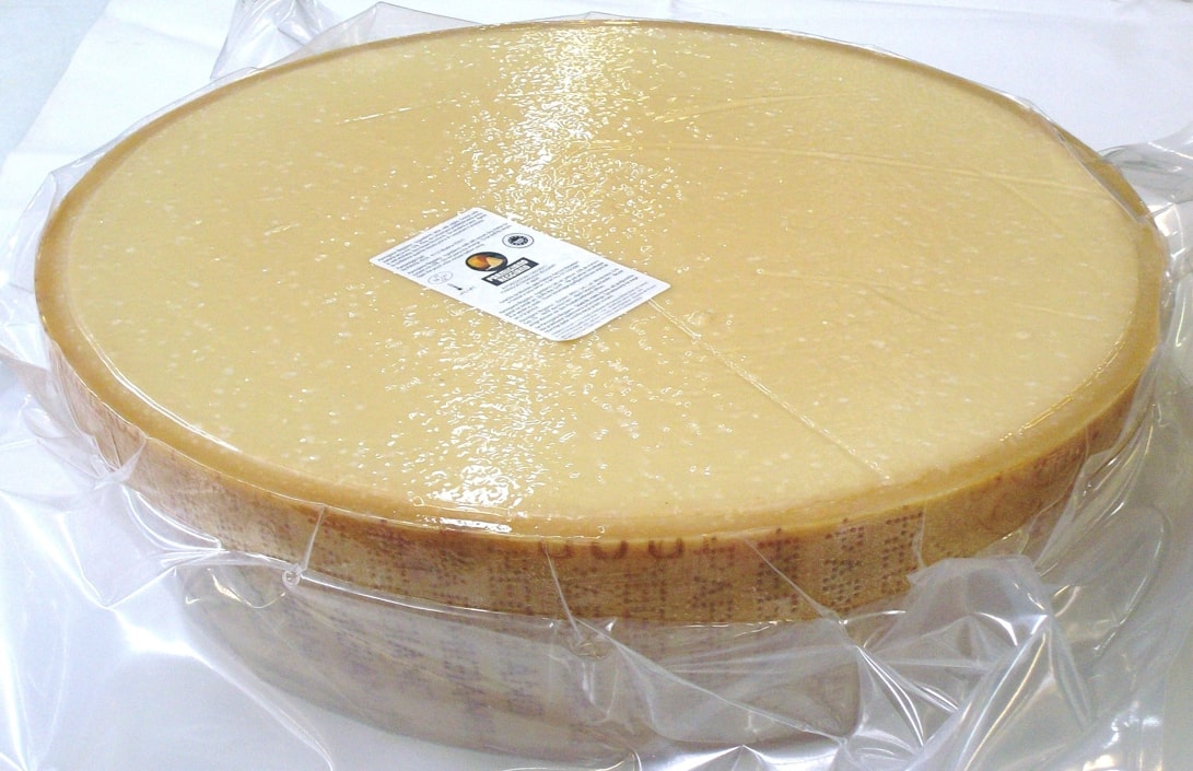 Hard cheese Parmigiano Reggiano matured min. 22 months, ~19 kg