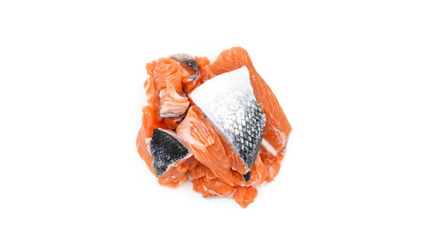 Frozen salmon scraps, ~1kg